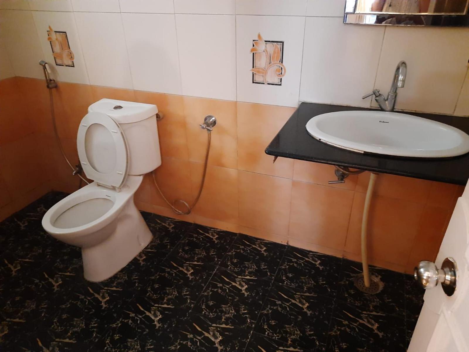 Отель Gunrock Manor Secunderabad Экстерьер фото