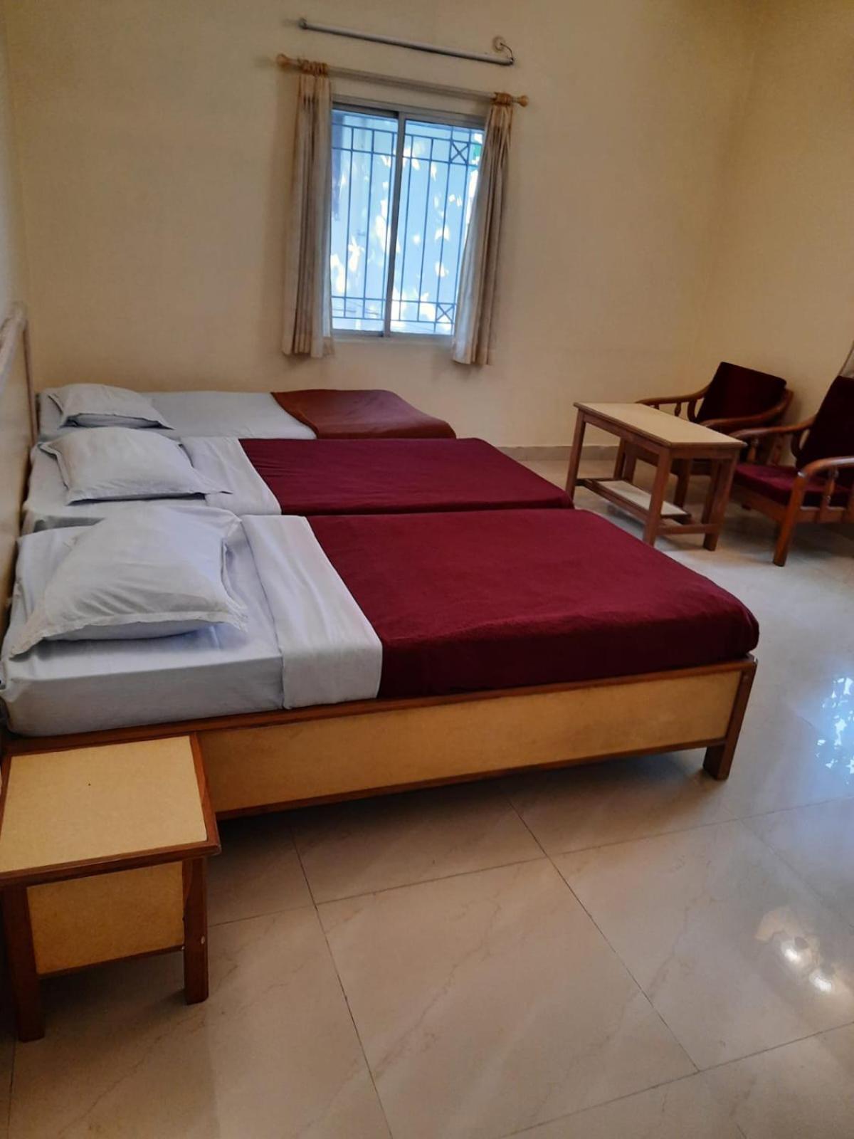 Отель Gunrock Manor Secunderabad Экстерьер фото